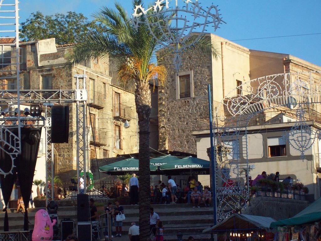 Al Fakhar Bed & Breakfast Ficarra Exterior foto